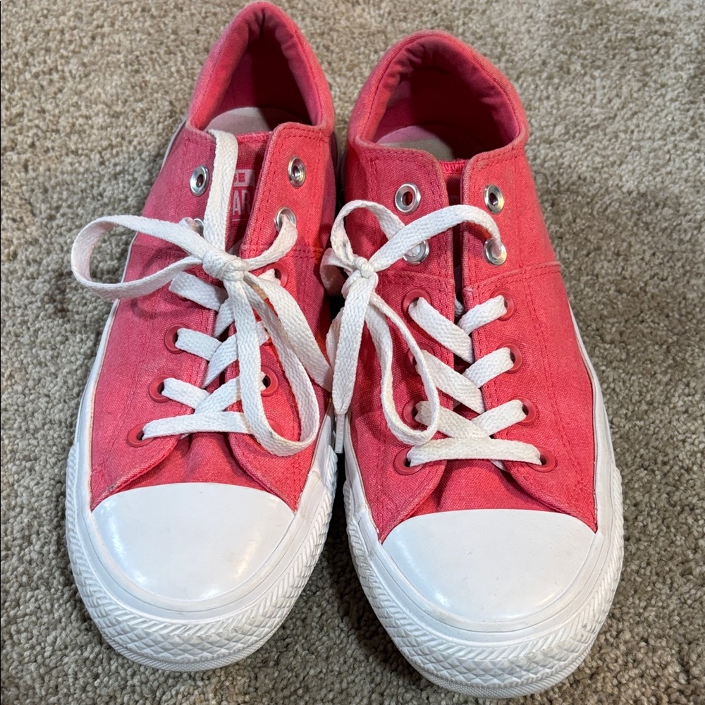 Pink Converse, size 9